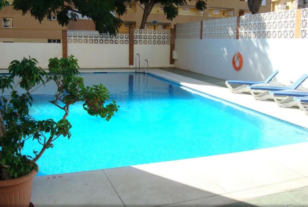 Apartamento En La Carihuela Torremolinos Exterior foto